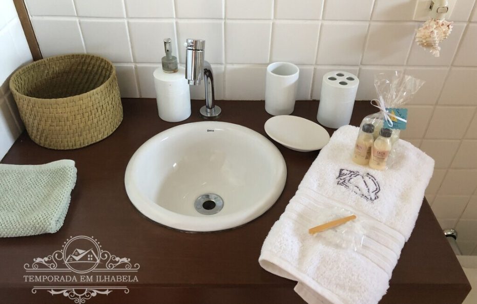 Vista Cinematográfica com Muito Conforto – 6 suites – Ponta da Sela