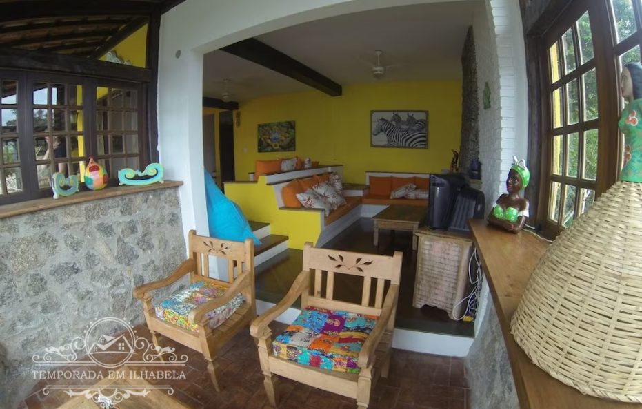 Casa na região central saco da capela