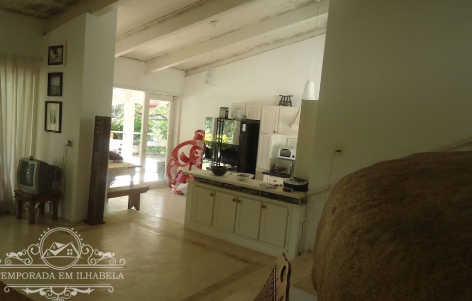 LINDA CASA EM ILHABELA – PRAIA DO JULIÃO
